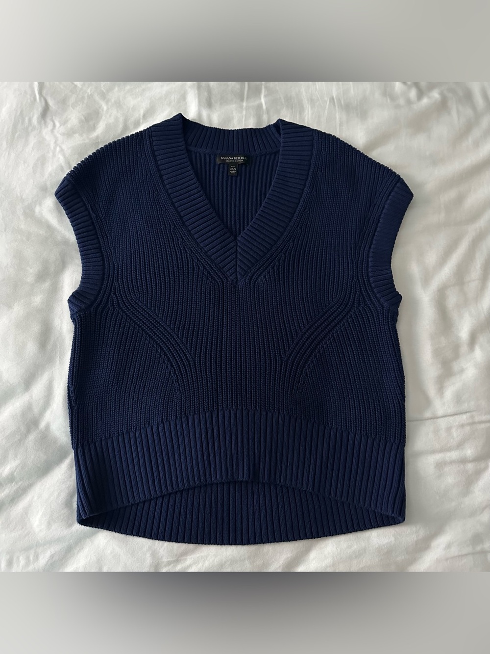 Banana Republic Navy V-Neck Ribbed Knit Sweater Vest
